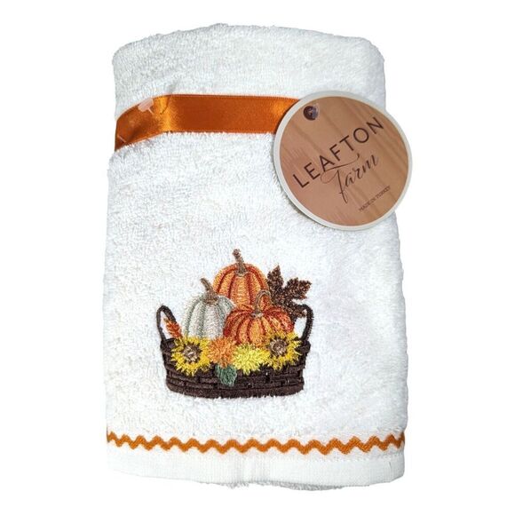 Leafton Farm Embroidered Pumpkins and Flowers in Basket Hand Towels Set of 2 - Picture 2 of 4